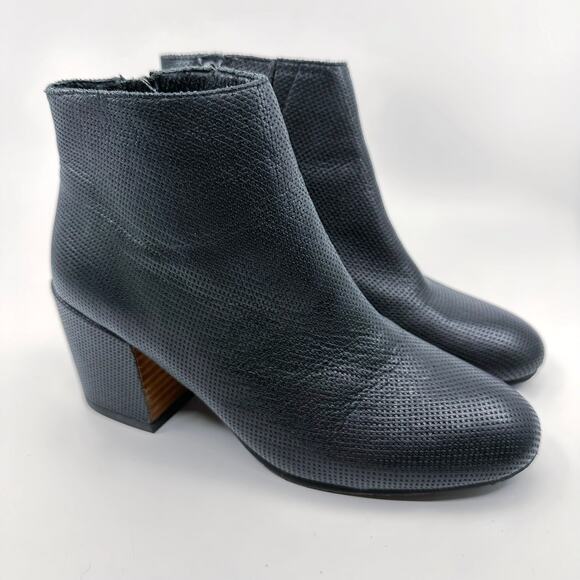 Gentle Souls 'Blaise 2' Ankle Boots WMNS 6M Leather Zippered 7484318 Block Heels - Picture 1 of 7